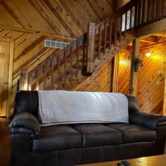 Cozy Cabin