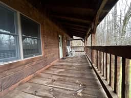 Cozy Cabin - Image 3