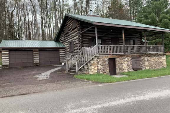 Historic Alpine Lakeside Manor - Image 1