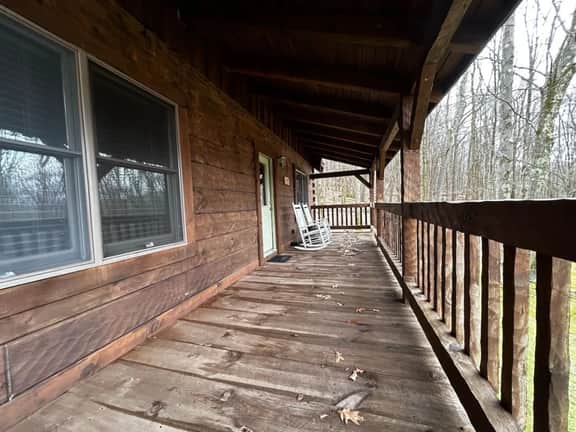 Cozy Cabin - Image 3